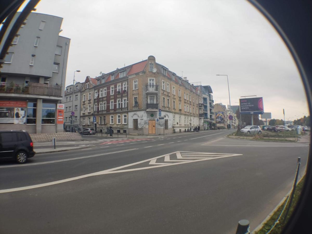 3030 Jana Spychalskiego 32 - Tanie Pokoje W Apartamencie - Samodzielne Zameldowanie - Self Check In Poznań Extérieur photo