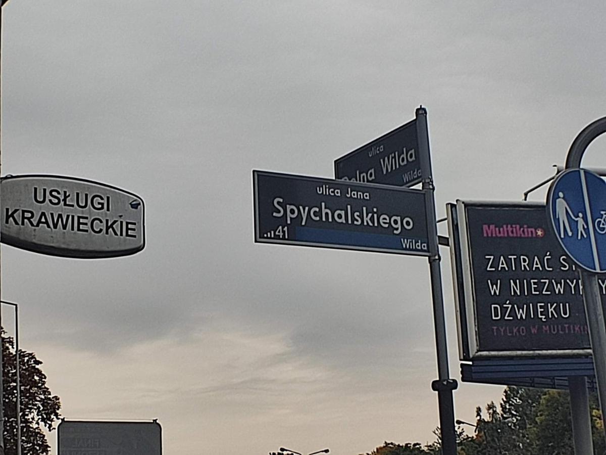 3030 Jana Spychalskiego 32 - Tanie Pokoje W Apartamencie - Samodzielne Zameldowanie - Self Check In Poznań Extérieur photo