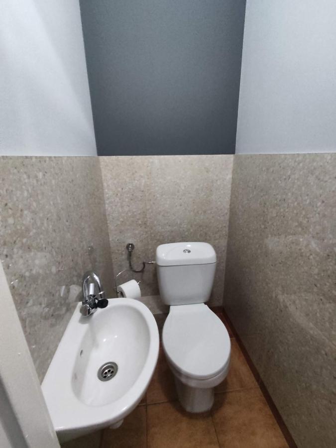 3030 Jana Spychalskiego 32 - Tanie Pokoje W Apartamencie - Samodzielne Zameldowanie - Self Check In Poznań Extérieur photo