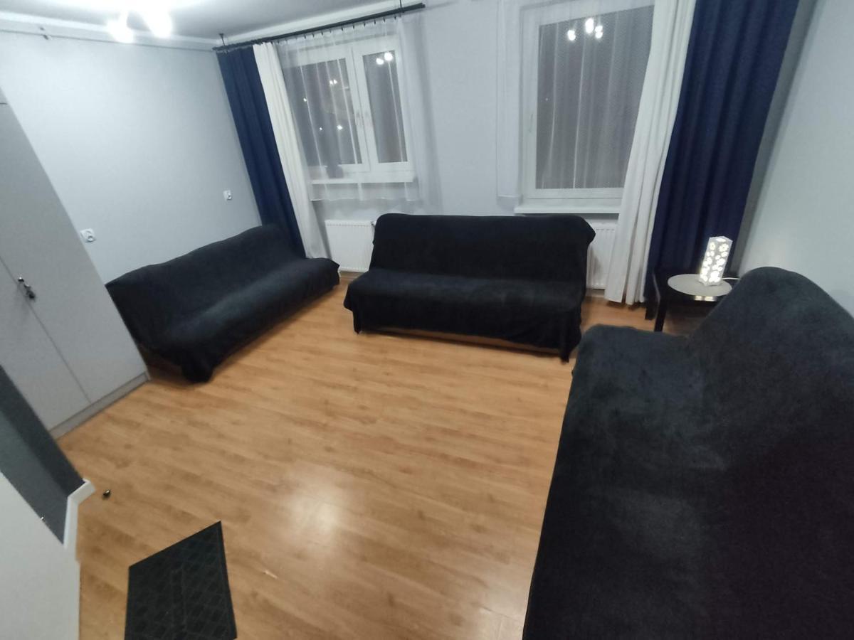 3030 Jana Spychalskiego 32 - Tanie Pokoje W Apartamencie - Samodzielne Zameldowanie - Self Check In Poznań Extérieur photo