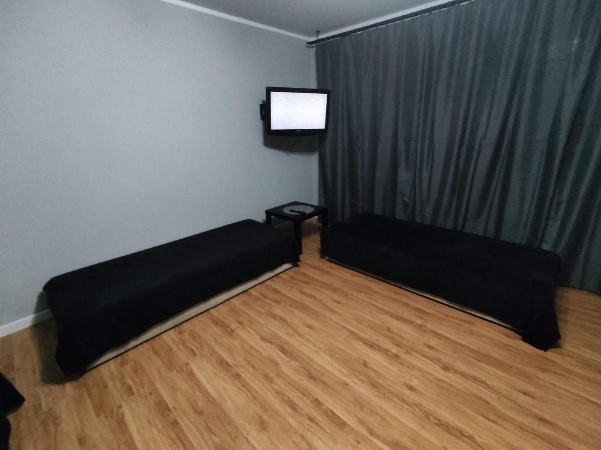 3030 Jana Spychalskiego 32 - Tanie Pokoje W Apartamencie - Samodzielne Zameldowanie - Self Check In Poznań Extérieur photo