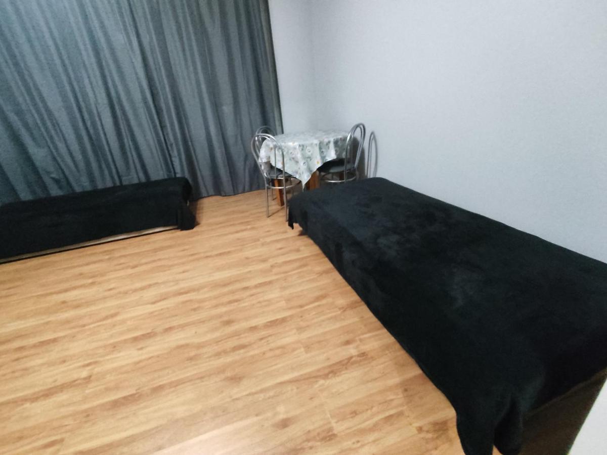 3030 Jana Spychalskiego 32 - Tanie Pokoje W Apartamencie - Samodzielne Zameldowanie - Self Check In Poznań Extérieur photo
