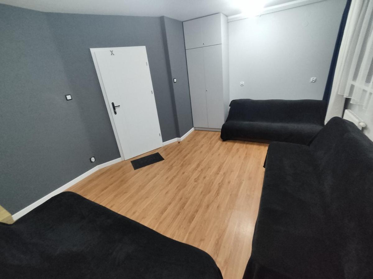 3030 Jana Spychalskiego 32 - Tanie Pokoje W Apartamencie - Samodzielne Zameldowanie - Self Check In Poznań Extérieur photo