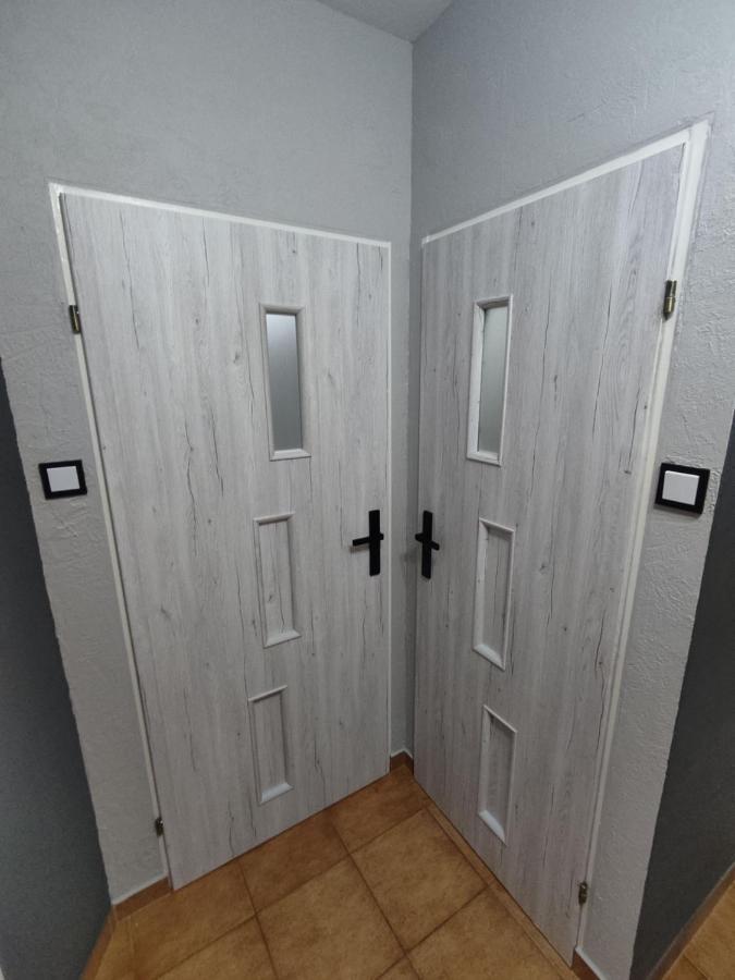 3030 Jana Spychalskiego 32 - Tanie Pokoje W Apartamencie - Samodzielne Zameldowanie - Self Check In Poznań Extérieur photo